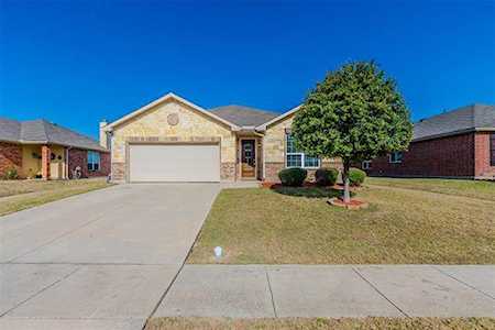 1633 Kawati Way Krum, TX 76249