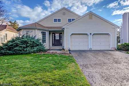 21 Ramapo Trl Branchburg Twp., NJ 08876