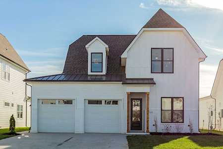 5719 Willoughby Way Murfreesboro, TN 37129