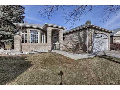 4 Mackenzie Ct Highlands Ranch, CO 80130