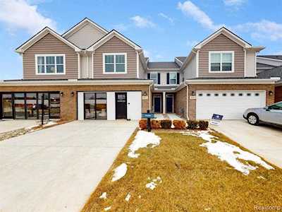 8671 Pioneer Washington, MI 48094