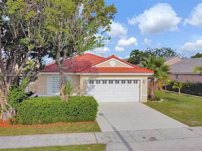 18901 NW 12th St Pembroke Pines, FL 33029