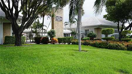 2475 W Golf Blvd #241 Pompano Beach, FL 33064
