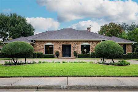 3819 Regent Drive Dallas, TX 75229