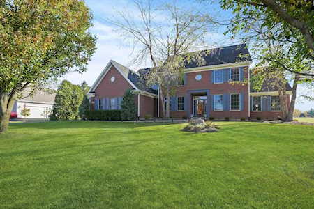 11N575 Hunter Trl Elgin, IL 60124