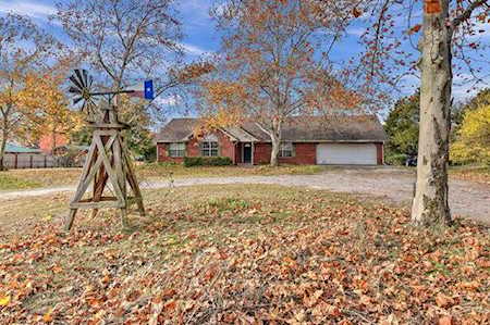 1451 County Road 107 Whitesboro, TX 76273