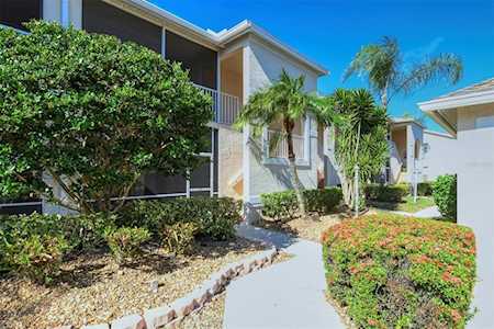 9570 High Gate Dr #1714 Sarasota, FL 34238