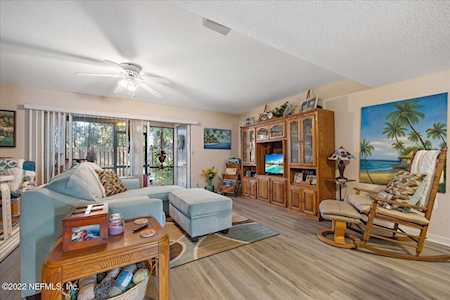 8880 Old Kings RD Jacksonville, FL 32257