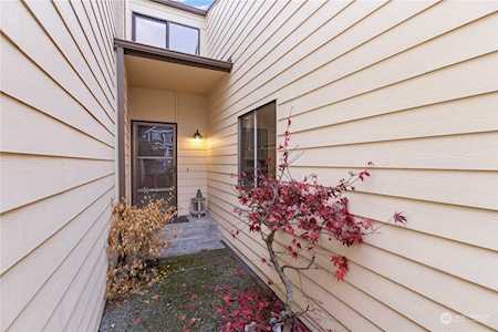7717 SW Zircon Dr SW Lakewood, WA 98498