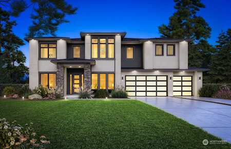 15502 SE 24th St Bellevue, WA 98007