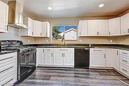 3950 Arizona Ave Las Vegas, NV 89104