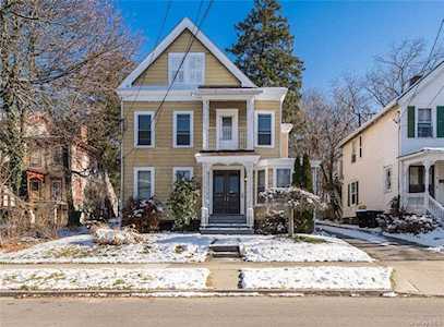 10 Hanscom Avenue Poughkeepsie, NY 12601