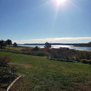 13 Moody Point Dr Newmarket, NH 03857
