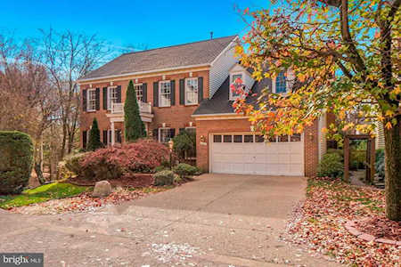 2067 Madrillon Rd Vienna, VA 22182