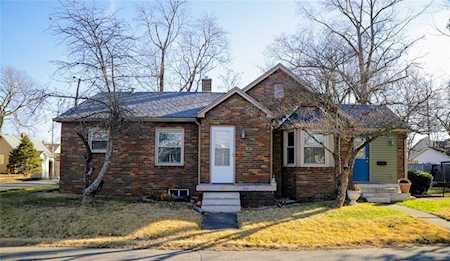 1639 Maple St Columbus, IN 47201