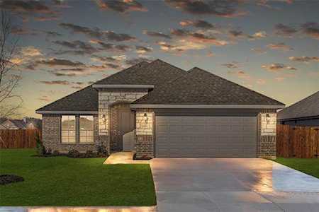 1301 Hunters Ridge Drive Crowley, TX 76036