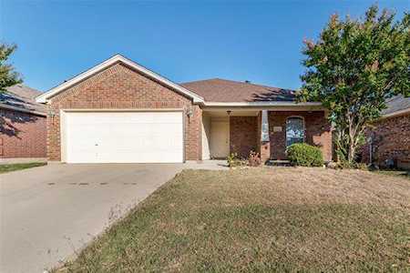 14137 Snaffle Bit Trail Fort Worth, TX 76052