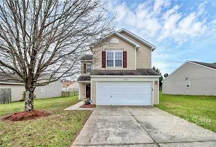 10231 Green Hedge Ave Charlotte, NC 28269