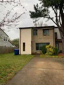 220 N Palmyra Dr Virginia Beach, VA 23462