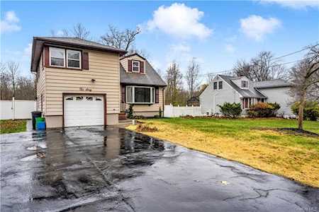 260 Cottage Road Valley Cottage, NY 10989
