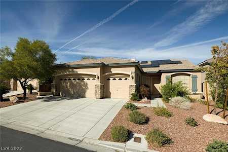 10704 Warrior Ct Las Vegas, NV 89135