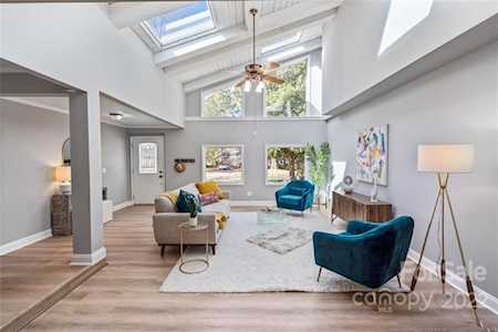 7102 Colleton Place Charlotte, NC 28270