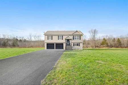 87 Pine Grove Road Middletown, NY 10940