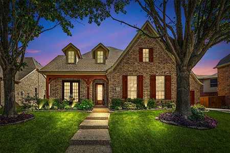 6832 Wilderness Way Drive Grand Prairie, TX 75054