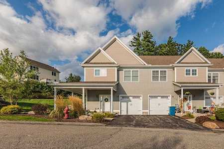 111 Woodview Way Manchester, NH 03102