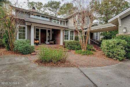 1734 Fairway Drive Wilmington, NC 28403