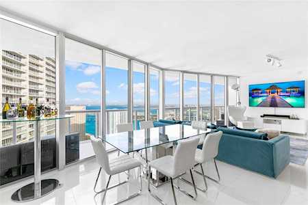 495 Brickell Ave #5004 Miami, FL 33131
