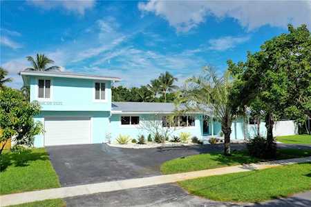 6331 SW 1 Court Plantation, FL 33317