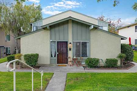 11027 Via Parma San Diego, CA 92129