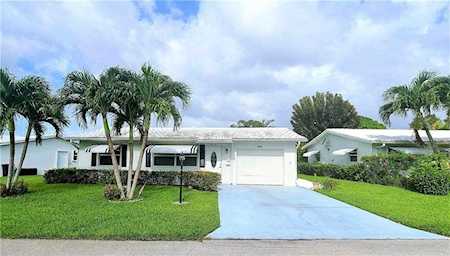 605 SW 8th Place Boynton Beach, FL 33426