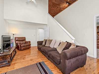 84 10th Street #5 Lowell, MA 01850