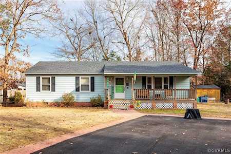 8913 Playground Circle North Chesterfield, VA 23237