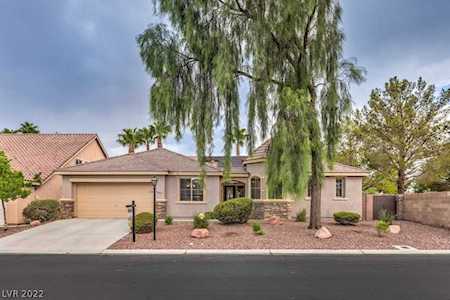 8609 Glistening Pond St Las Vegas, NV 89131