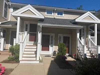 53 Bradford Commons Ln #53 Braintree, MA 02184