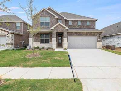 3213 Paruament Drive Denton, TX 76207