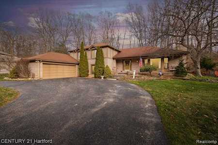 28422 Danvers Ct Farmington Hills, MI 48334