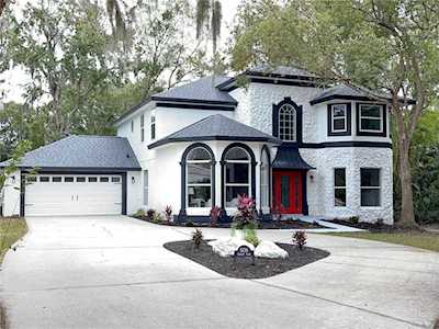 5136 Cricket Ln Wesley Chapel, FL 33543
