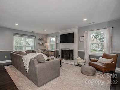 3200 Deep Meadow Ln Charlotte, NC 28210