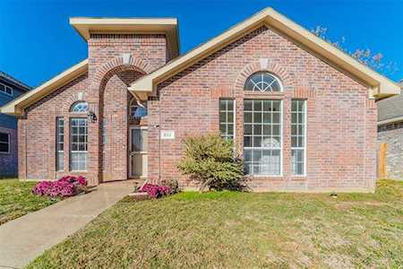 853 Summit Pointe Lewisville, TX 75077