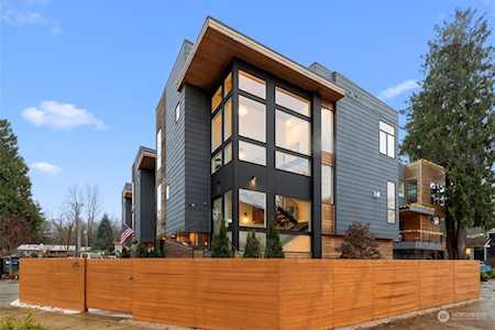 375 3rd Place NW Issaquah, WA 98027