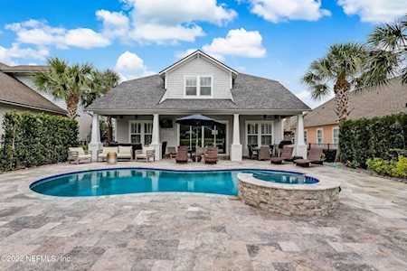 604 Timber Bridge LN Atlantic Beach, FL 32233