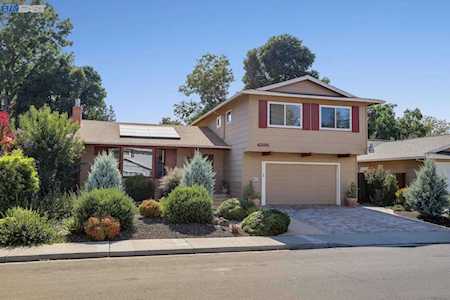 4396 Clovewood Ln Pleasanton, CA 94588