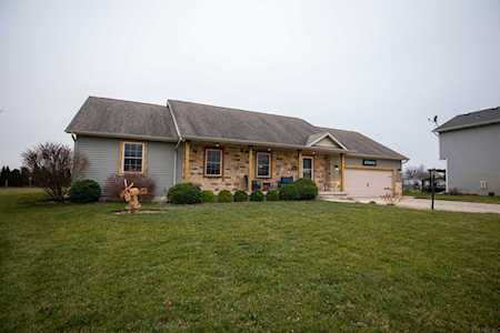 67653 Alesha Way Millersburg, IN 46543