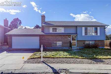 3235 Red Onion Circle Colorado Springs, CO 80918