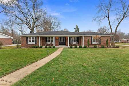 1018 Mallow Dr Ellisville, MO 63011