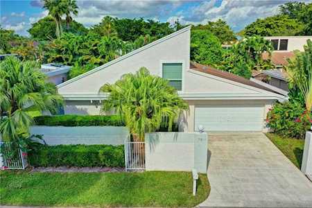 7811 NW 4th St Plantation, FL 33324